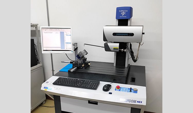 Surface Texture and Contour Integrated Measuring Instrument